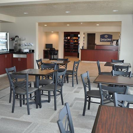 Boarders Inn & Suites By Cobblestone Hotels - Broken Bow Exterior photo