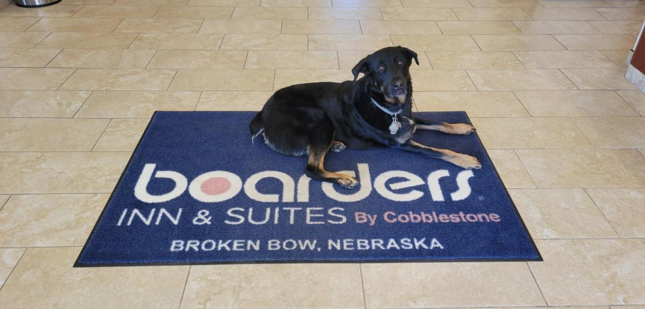 Boarders Inn & Suites By Cobblestone Hotels - Broken Bow Exterior photo