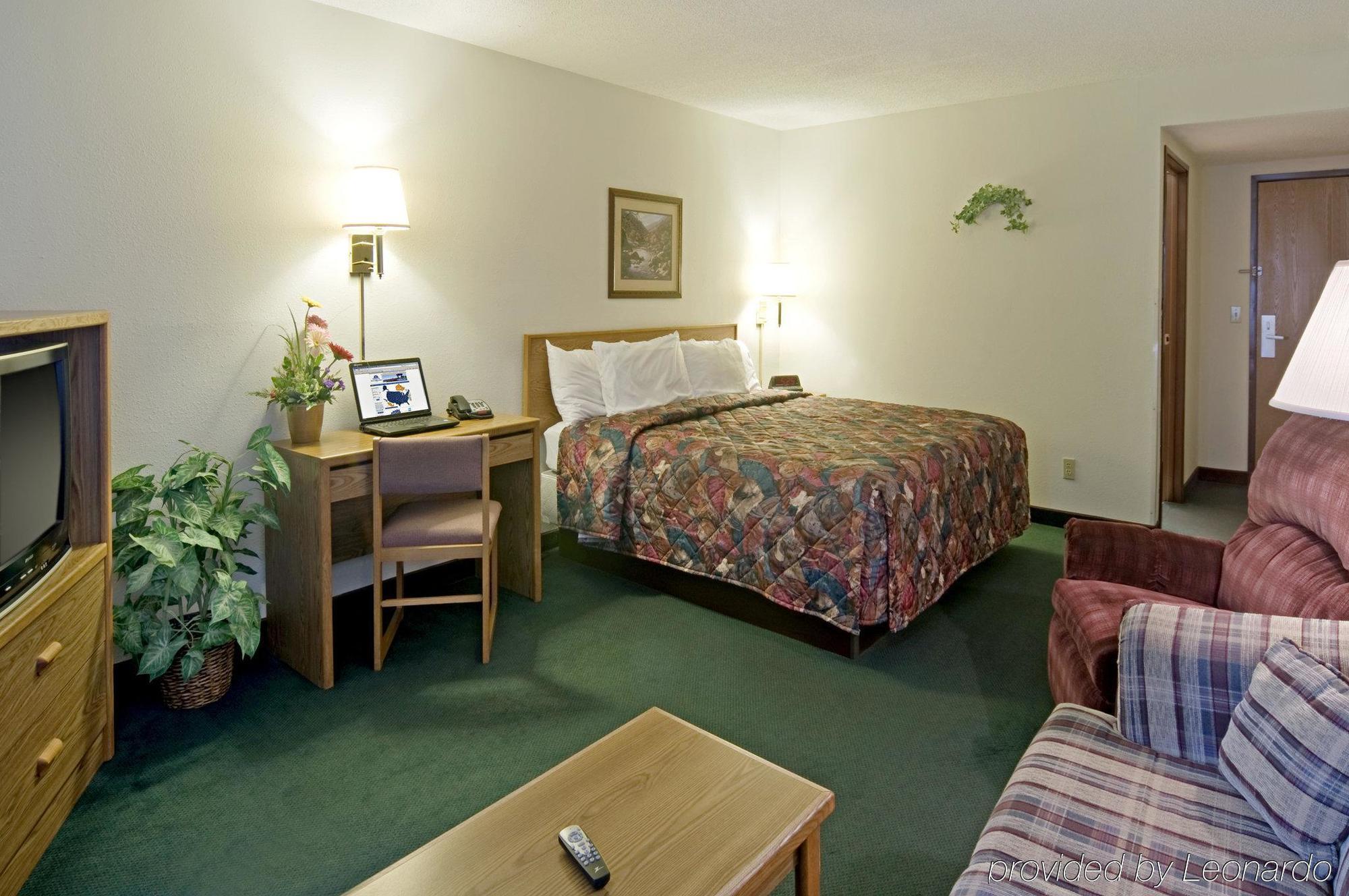 Boarders Inn & Suites By Cobblestone Hotels - Broken Bow Room photo